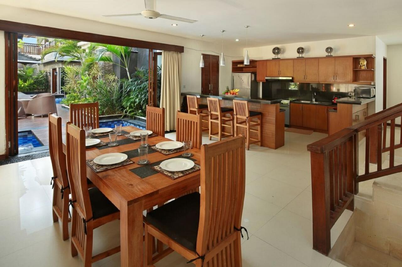 Villa Blue Seminyak Esterno foto