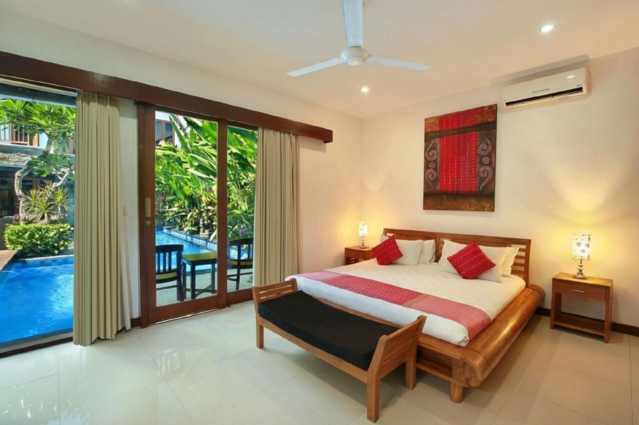 Villa Blue Seminyak Esterno foto